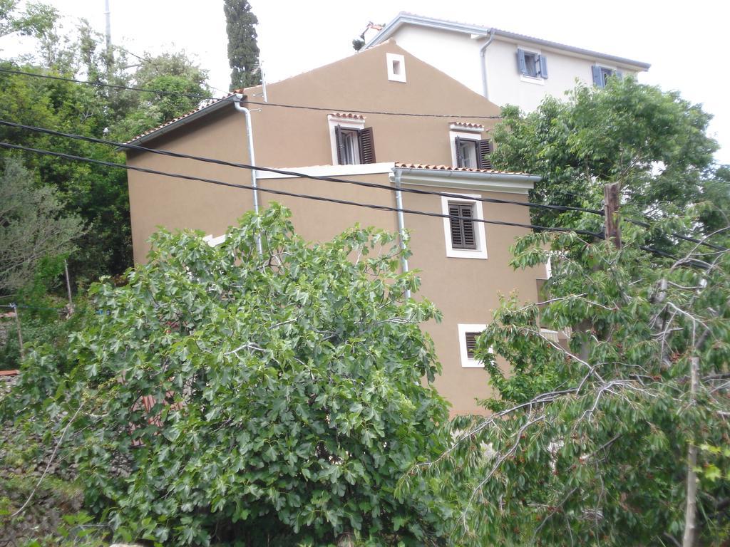 Apartment Surdic Валун Екстер'єр фото